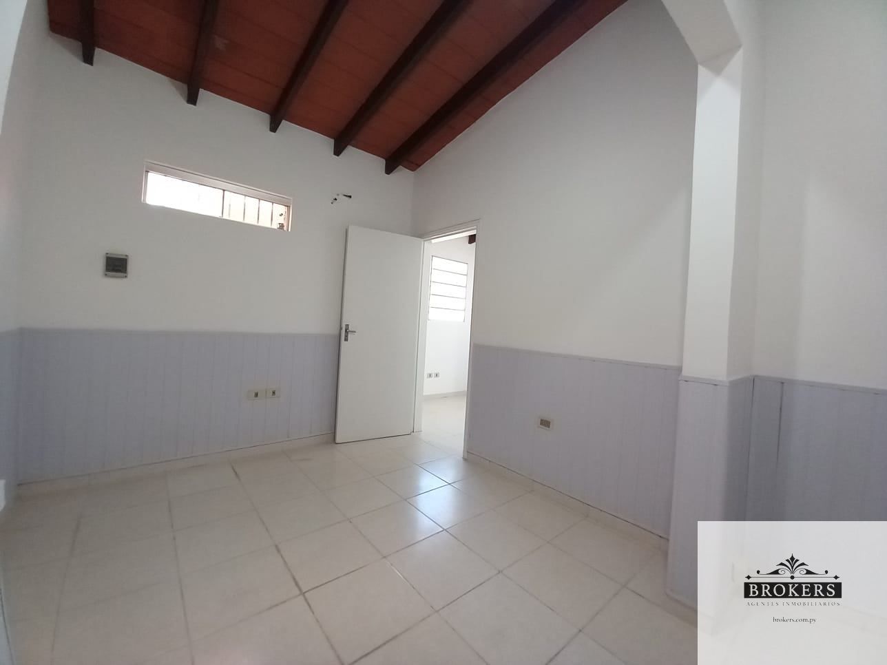 Oficina en alquiler ubicado en Villa Morra — foto 3