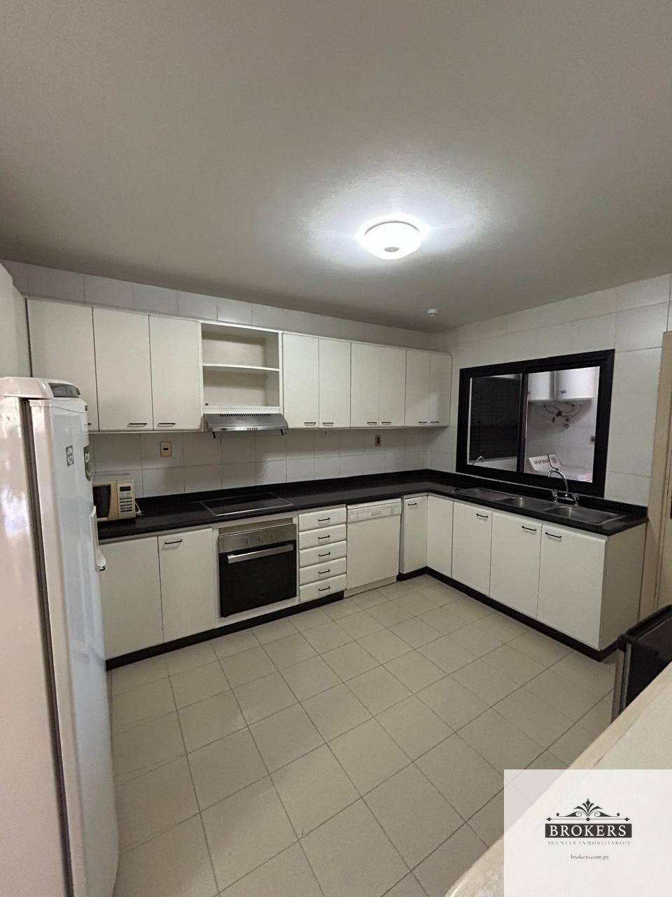 Departamento en alquiler de 3 dormitorios c/ cochera en Las Lomas (Las Carmelitas) — foto 3
