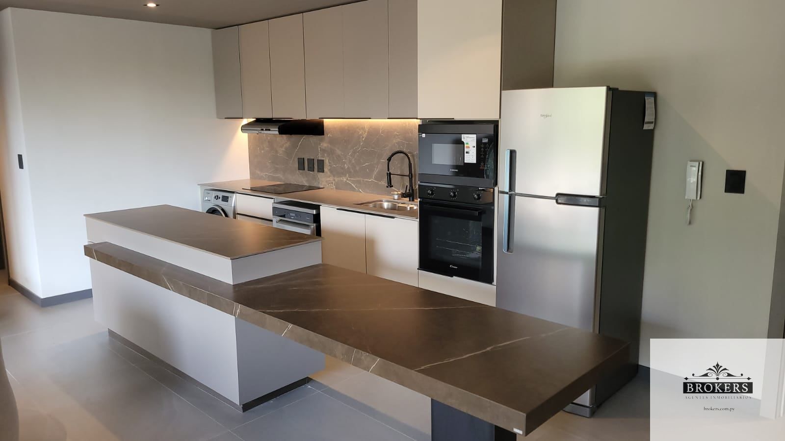Departamento Amoblado en Alquiler de Dos Dormitorios  c/ cochera en Herrera — foto 3