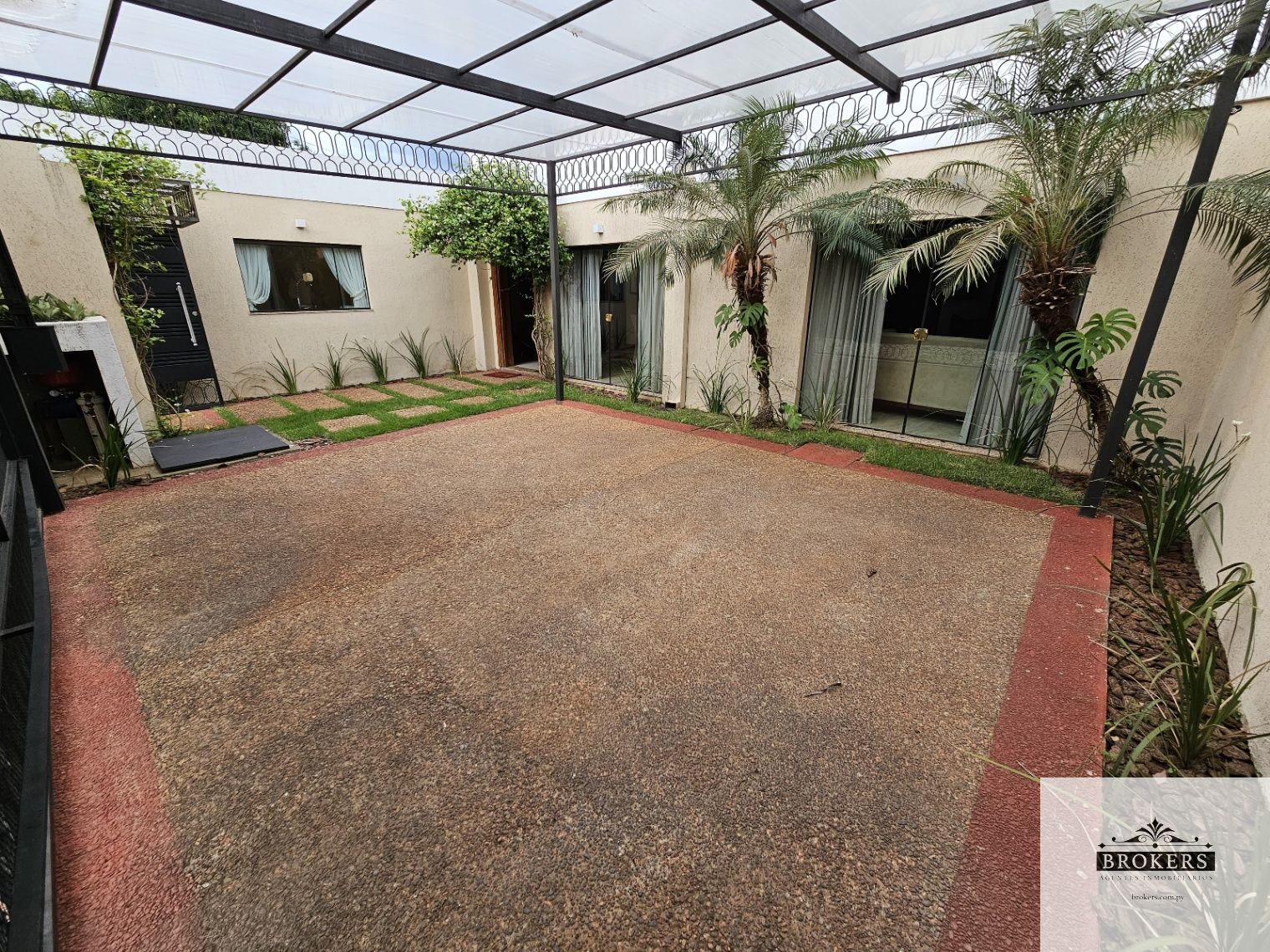 Alquilo Casa Amoblada De 3 Dormitorios Con Piscina En Barrio Recoleta — foto 2