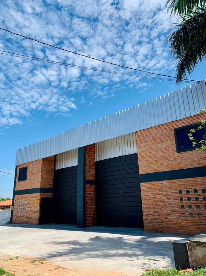 Alquilo Hermoso Deposito De 456 m2 En Mariano Roque Alonso