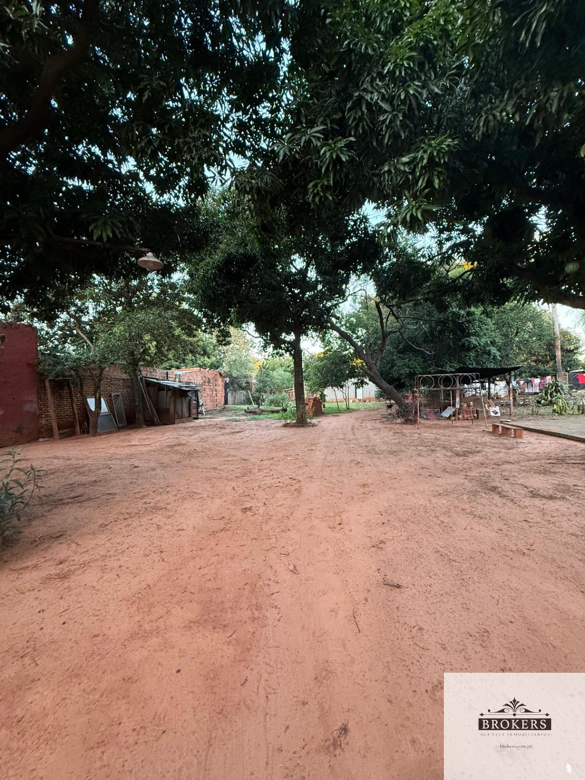 Vendo Terreno de 1710m2 para Desarrollos Inmob. ,Casa Quinta,Laurelty — foto 2