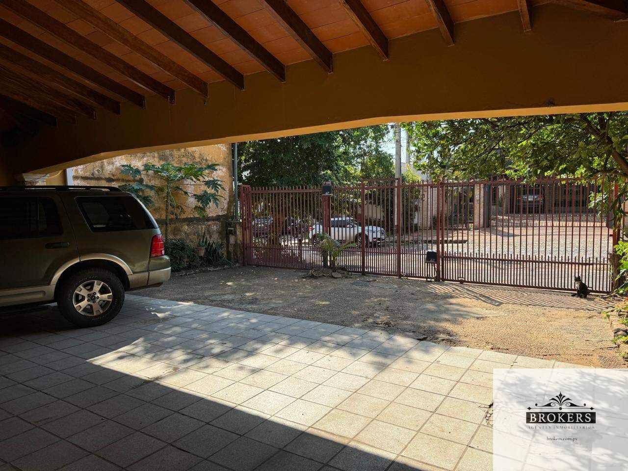Vendo Terreno Con Casa a Demoler En Barrio Jara — foto 2