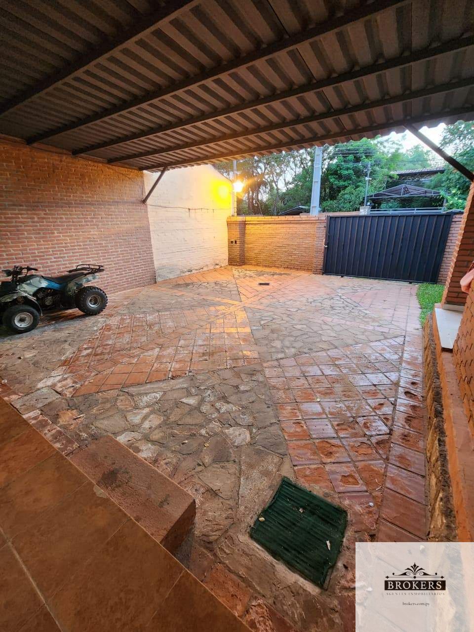 Vendo Casa De 5 Dormitorios Con Piscina En San Bernardino — foto 3