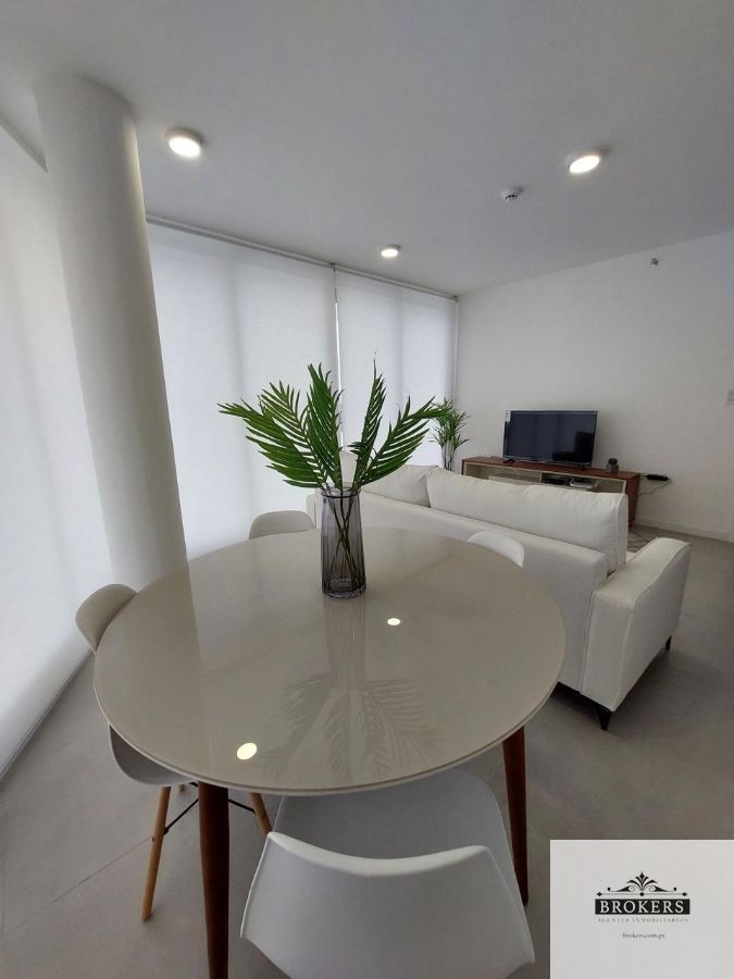 Vendo Departamento de Dos Dormitorios Amoblado con amplia terraza  en B.Herrera — foto 2