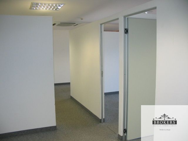 Alquilo Oficina De 90 m2 Con 2 Cocheras En Villa Morra — foto 2