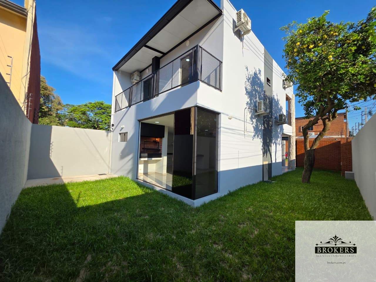 Casa en venta en Lambaré — foto 2
