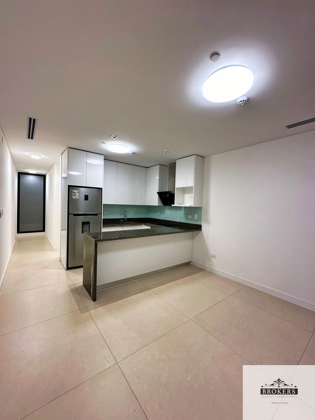 Departamento en alquiler en Ycuá Satí, Asunción — foto 3