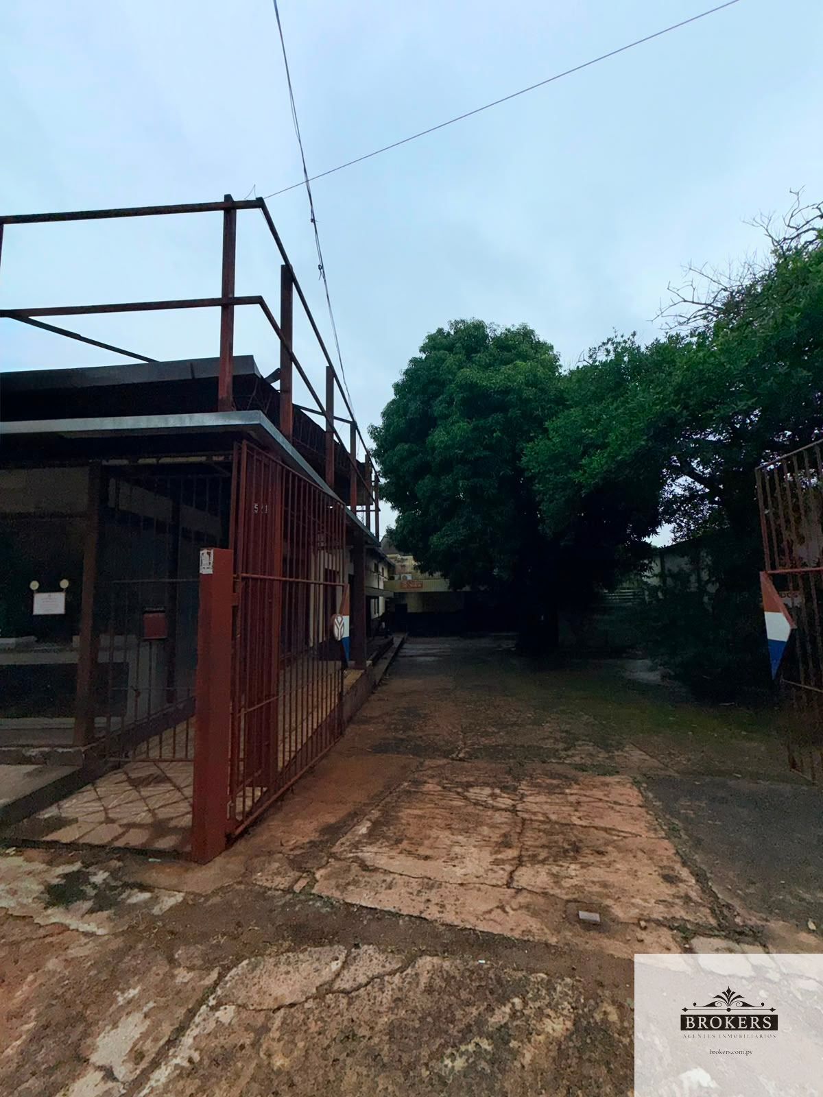 Local comercial en alquiler en Villa Morra, Asunción — foto 2