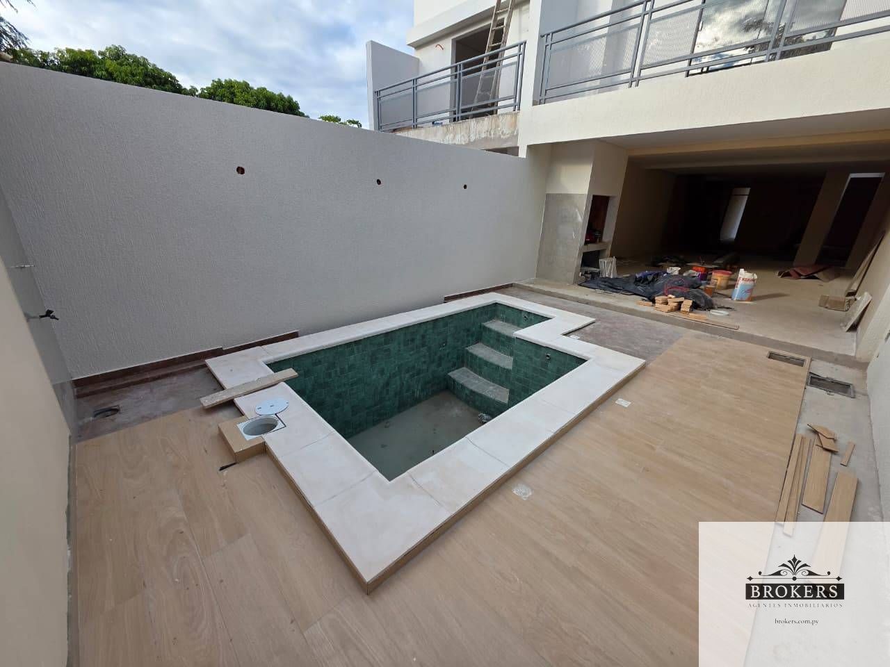 Alquilo Duplex De 3 Dormitorios Con Piscina En Bernardino Caballero