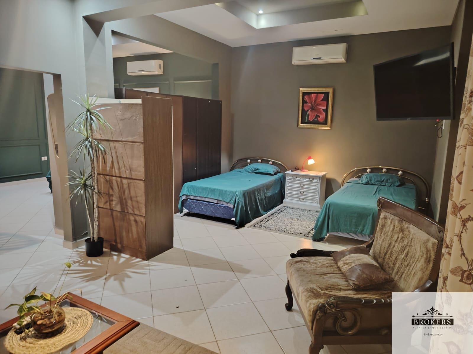 Departamento Monoamb. Amoblado en alquiler c/ cochera en B° Mcal. Estigarribia — foto 2