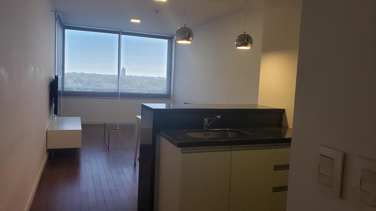 Departamento en alquiler con baja de precio en Ycuá Satí