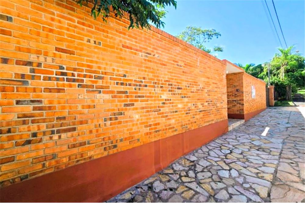 Casa en venta en San Bernanrdino — foto 3