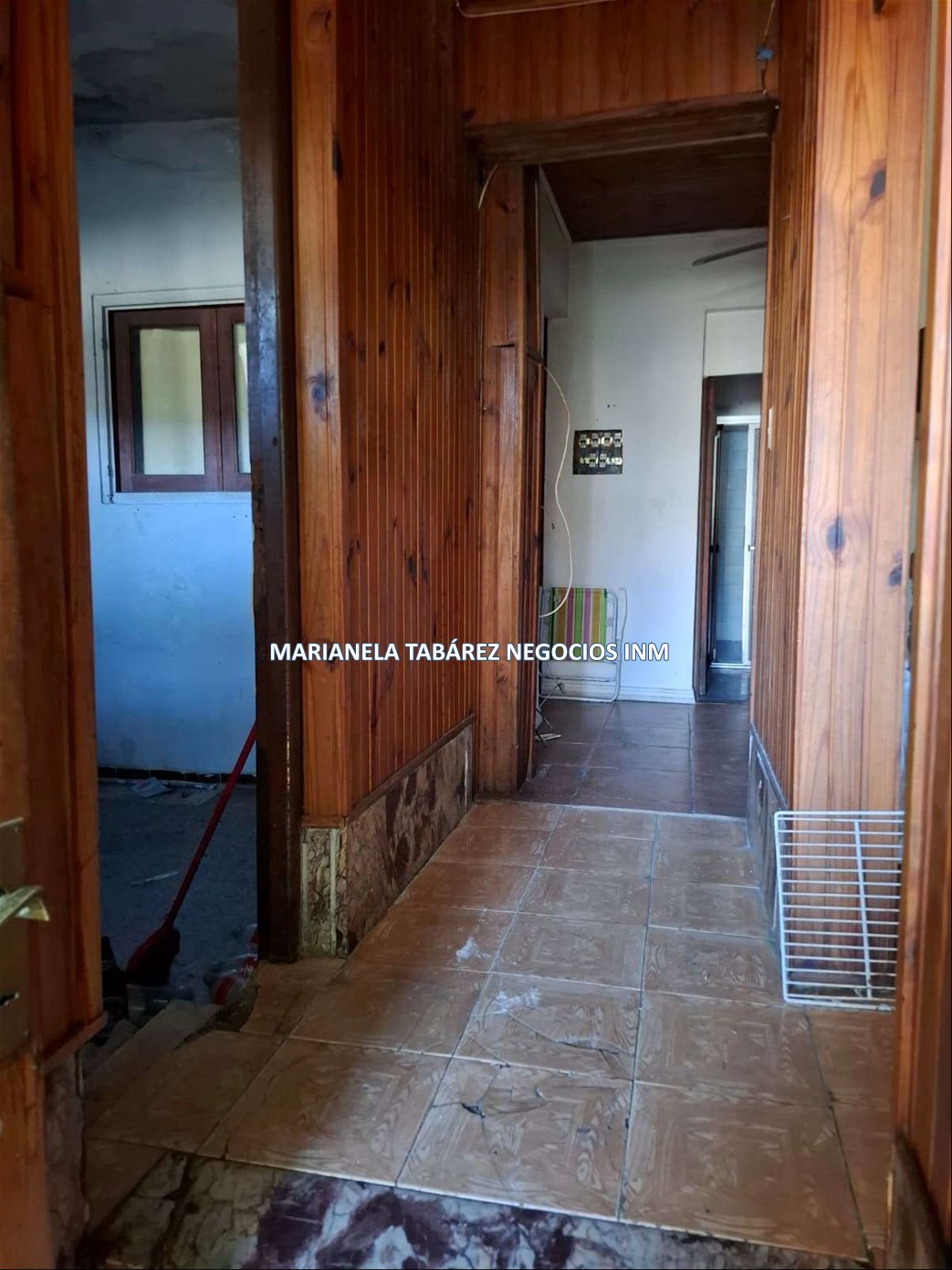 Casa en Atahualpa para RECICLAR  2 dormitorios y garage