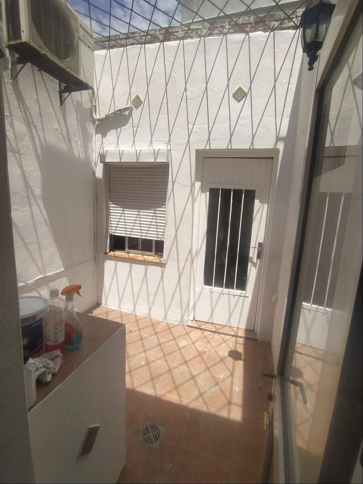 Alquiler Apartamento 2 Dormitorios , patio en Malvín a una cuadra Rambla · Foto 9