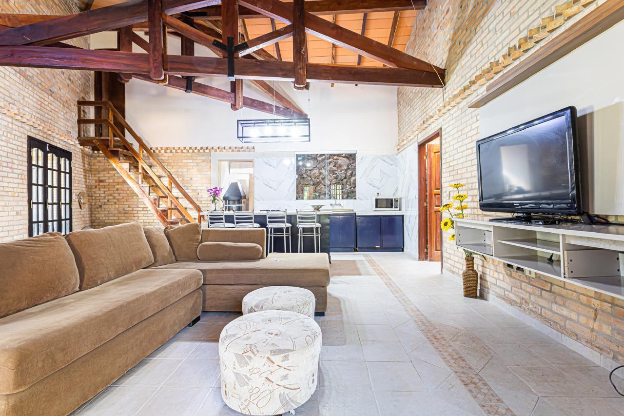 Casa con piscina en San Bernardino zona Anfiteatro — foto 3
