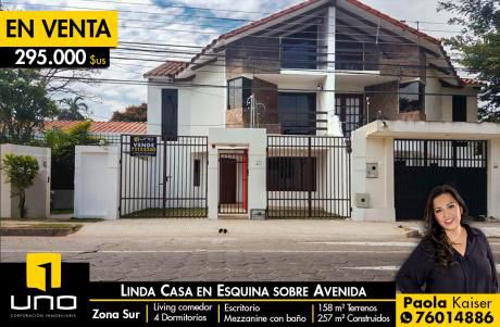 Preciosa Casa Sobre Avenida Ejercito Nacional