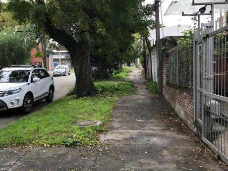 Casa En La Blanqueada 2 Dormitorios Con Fondo