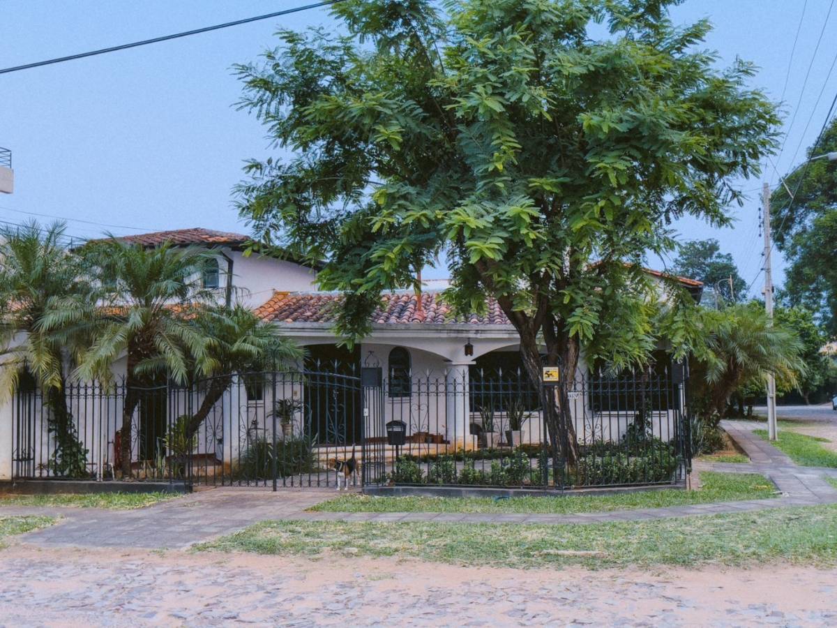 Casa en alquiler en Mburucuyá