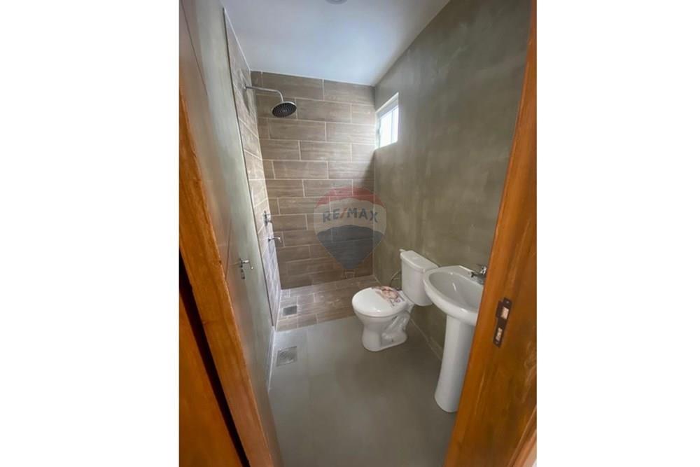 VENTA DUPLEX DE 1 PLANTA EN LUQUE, ZONA MAKA'I — foto 3