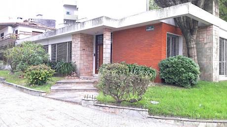Casa En Venta 4 Dormitorios