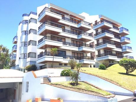 Negocio En Venta 7 Dormitorios O Mas