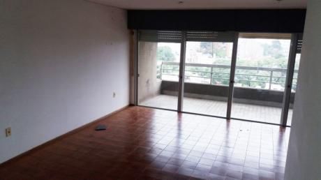 Apartamento En Venta 4 Dormitorios