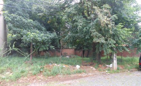 Vendo V-039 Terreno Baldio - Barrio Mariscal Estigarribia