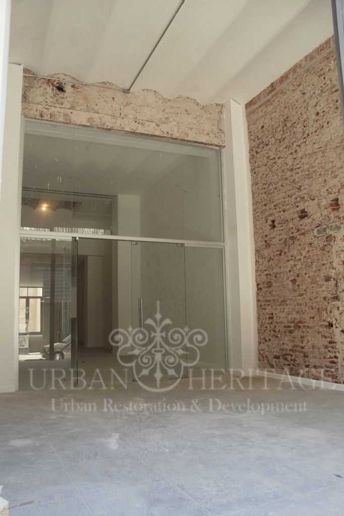 Early 20th Century Restored Retail Space in the Heart of Port Market · Foto 3
