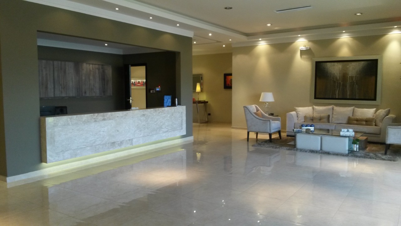 Alquiler de Departamento de 3 Habitaciones en el Exclusivo Edificio Dominica — foto 3