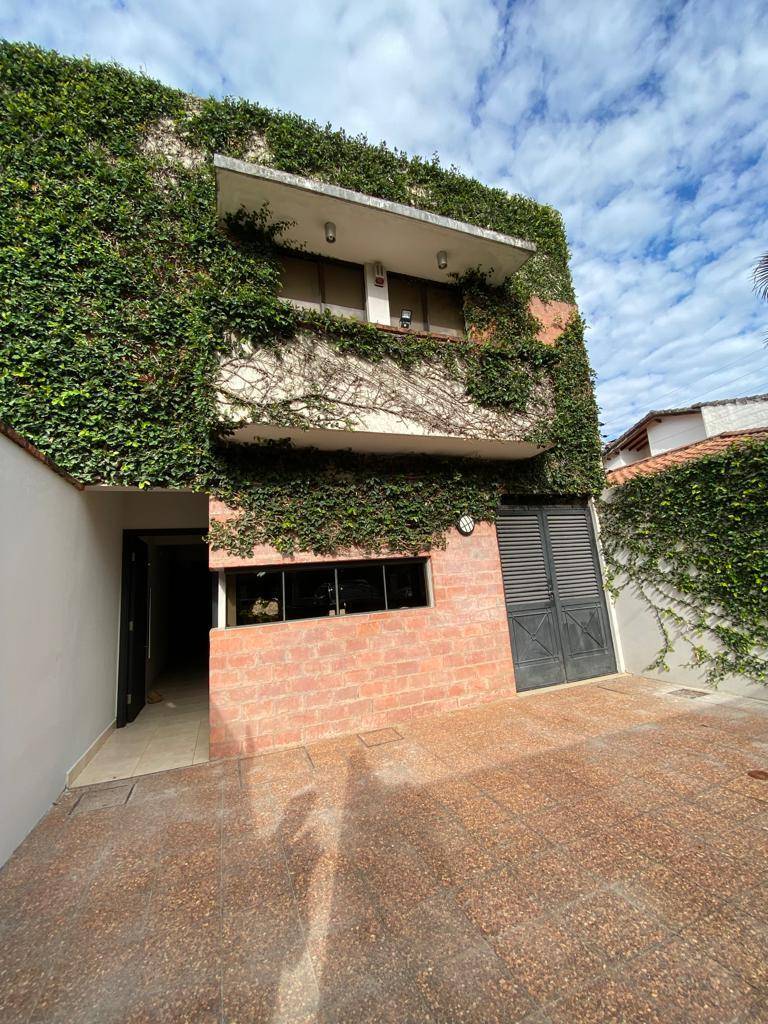Casa en alquiler en Mburucuyá