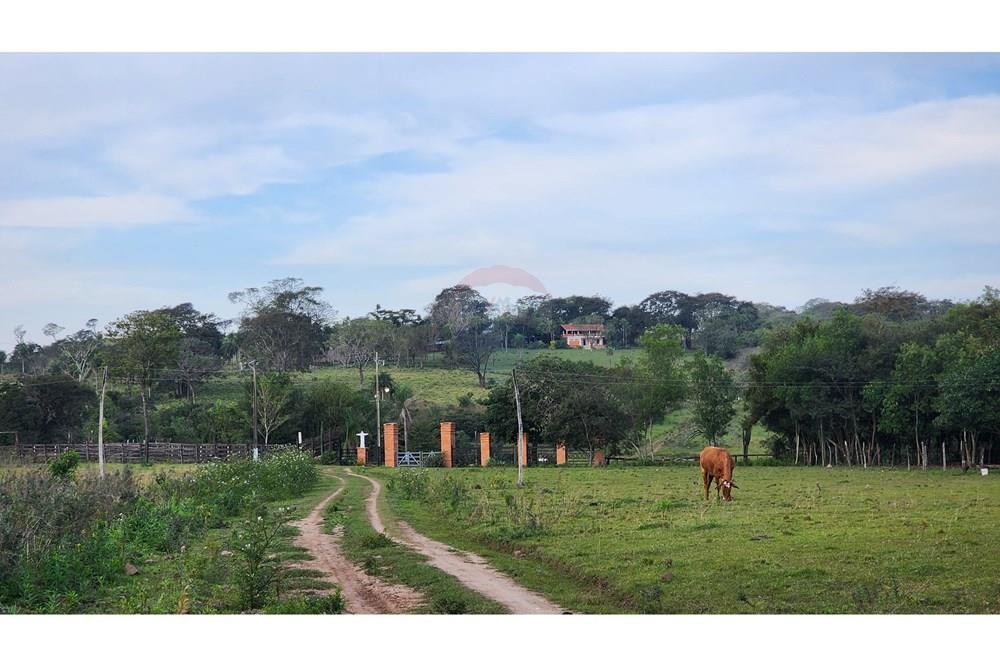 Propiedad Rural con Infraestructura en Paraguari — foto 3