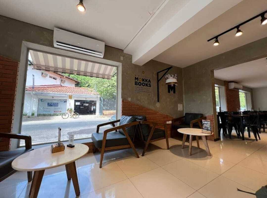 LOCAL COMERCIAL EN ESQUINA – EJE CORPORATIVO VILLA MORRA — foto 3