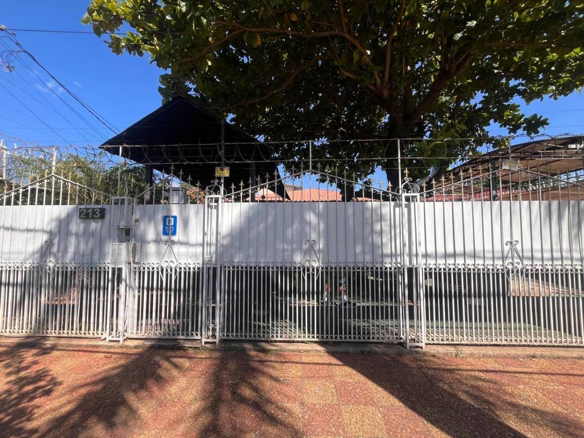 Casa en venta en Loma Pytá
