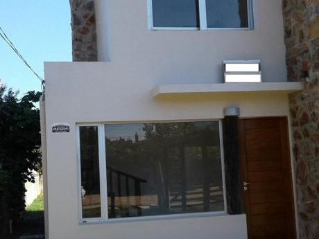 Hermoso Duplex A Metros De Avenida Giannattasio