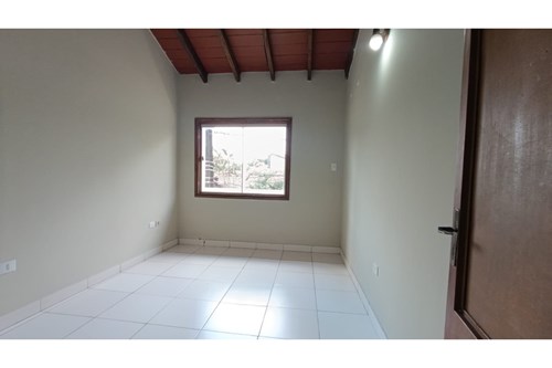 Departamento-Alquiler-Zarate c/ Mcal. Estigarribia, Villa Elisa, Central — foto 3