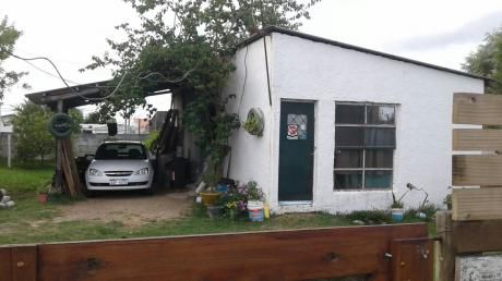 Salinas, Deposito Con Vivienda