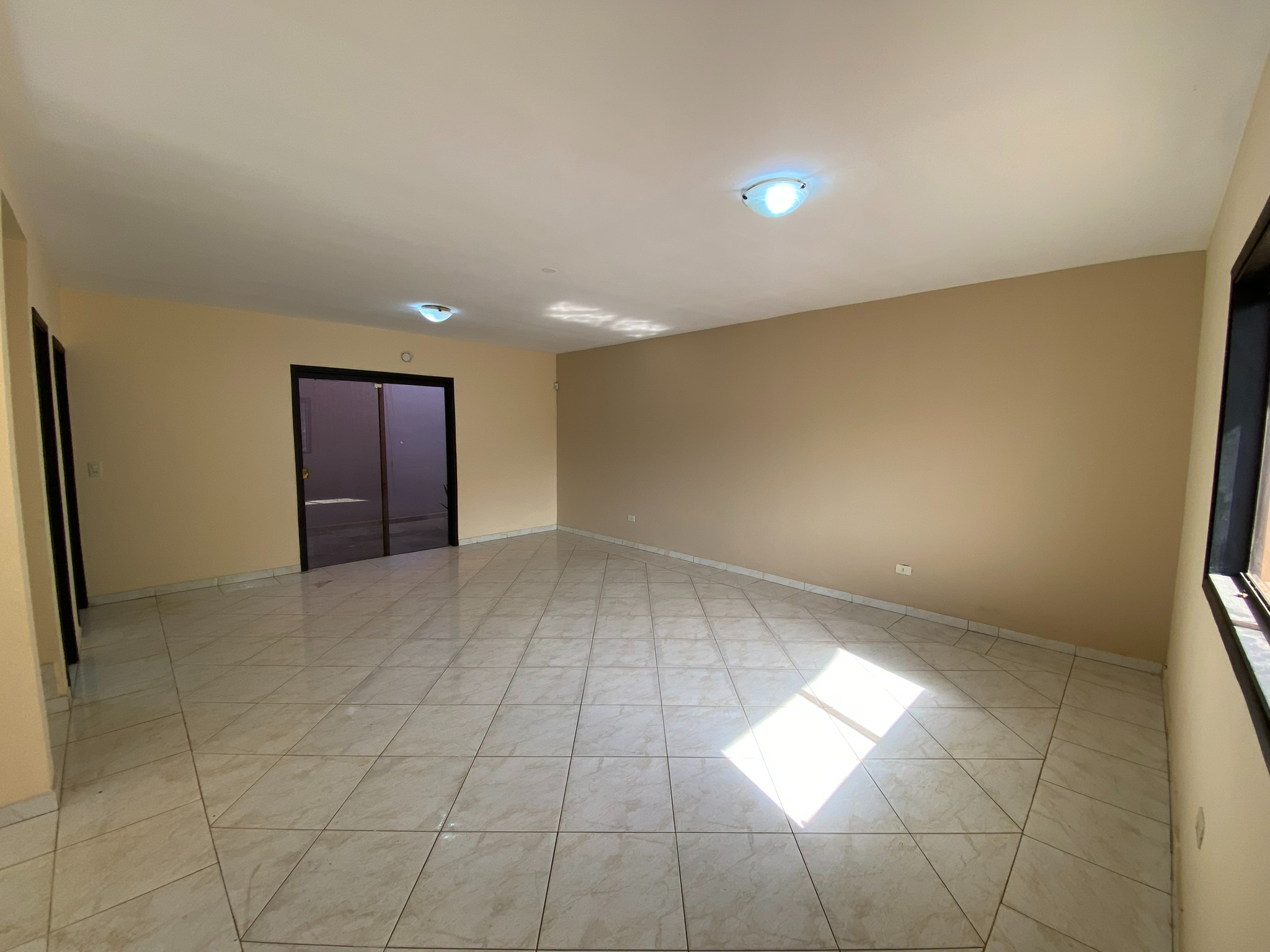 Duplex 3 sobre Jardin de Oro, Luque. Zona Plaza Madero, Rakiura, Conmebol — foto 2
