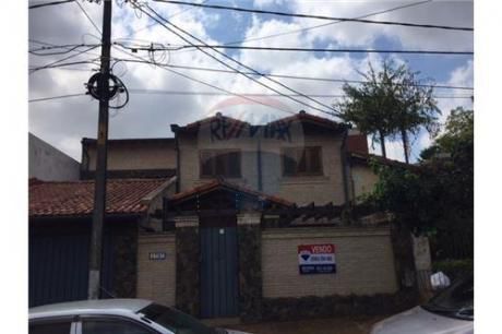 Casa De 5 Dormitorios En Tembetary, Hermosa Zona