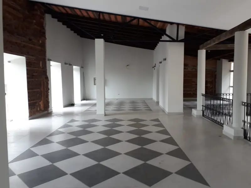 ALQUILER DE SALON EN BARRIO LA ENCARNACION — foto 2