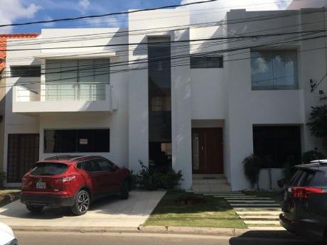 Casa En Venta O Alquiler
