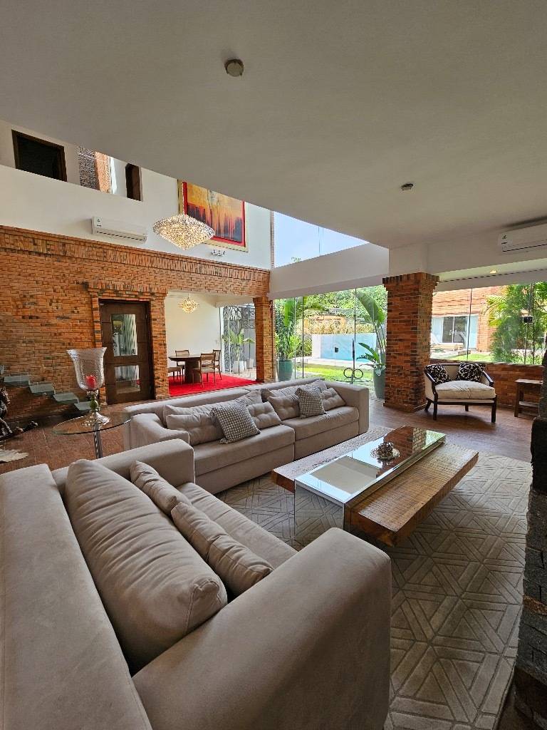 RESIDENCIA DE LUJO EN ALQUILER - BARRIO HERRERA — foto 2