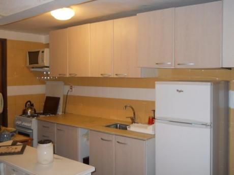 Alquilo De Forma Anual Apartamento En Punta Del Este