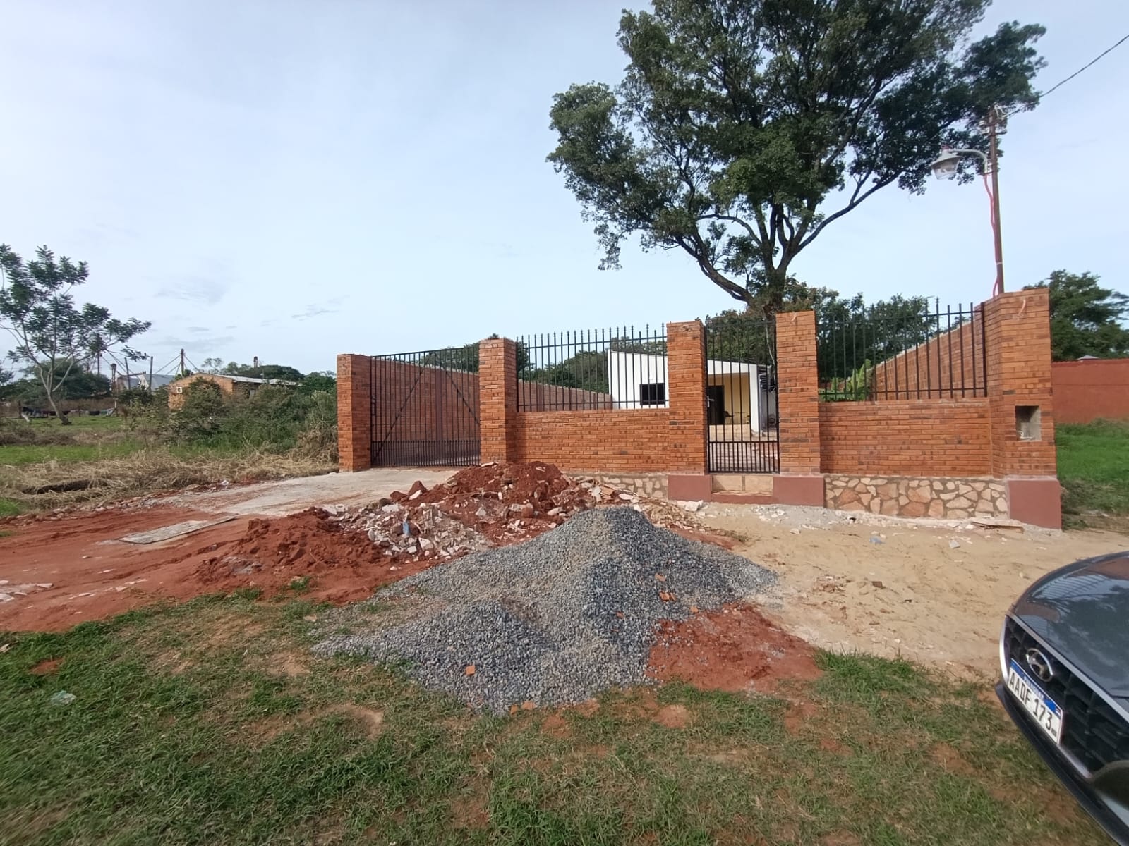 ALQUILO HERMOSA CASA DETRAS DEL BARRIO PILAR DEL ESTE EN YPANE — foto 3