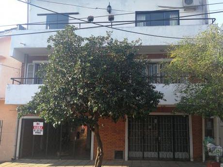 Tierra Inmobiliaria Alquila - Amplio Departamento De 2 Hab. En Ciudad Nueva!