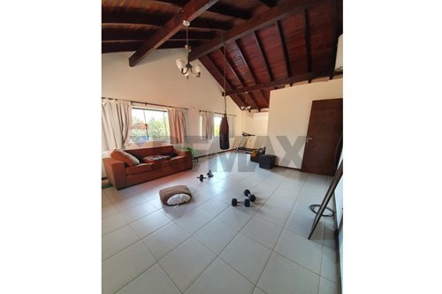 Vendo en Lambare Hermosa casa — foto 3