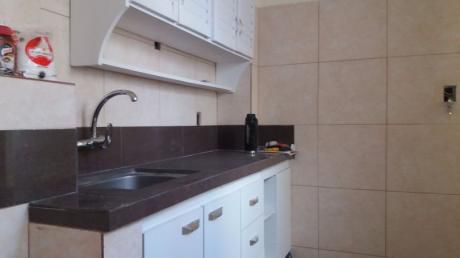 Apartamento De 3 Dormitorios. Excelente Estado