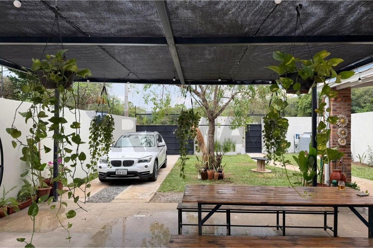 Casa de Verano - Venta - San Bernardino, Cordillera, Paraguay — foto 2