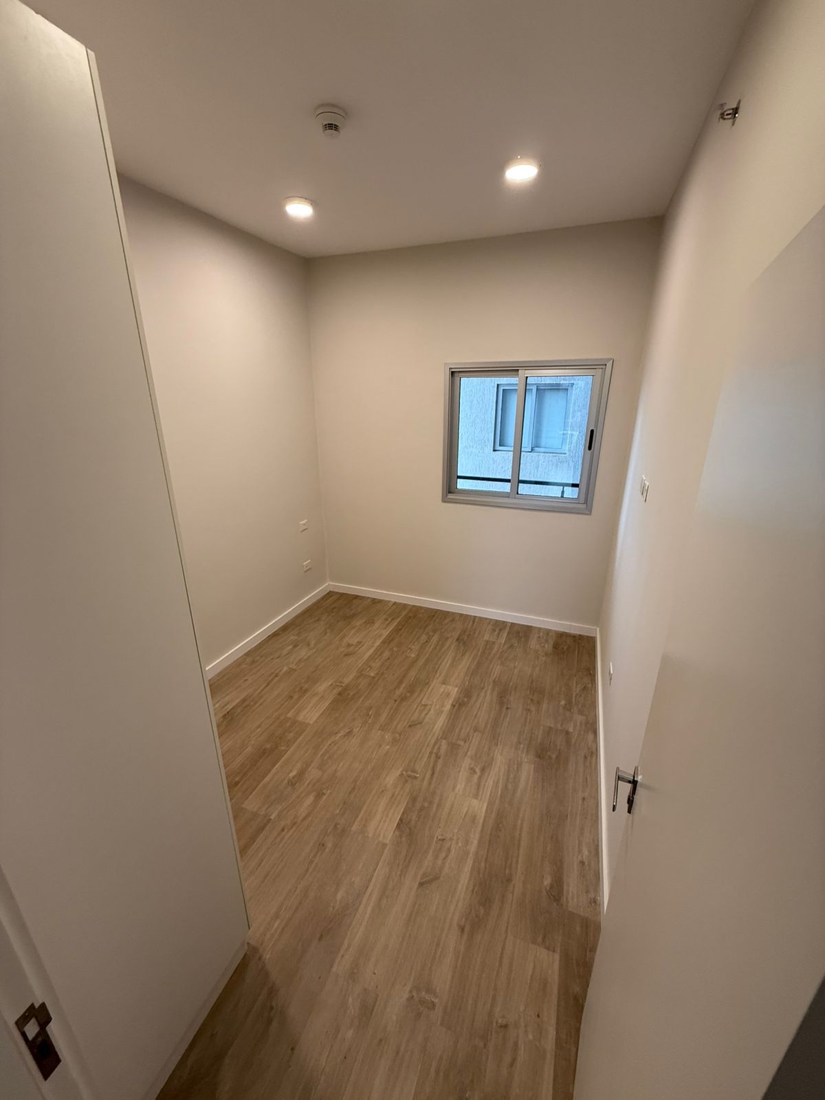 Alquilo departamento en Molas López | 2 Dormitorios | Eje corporativo — foto 2