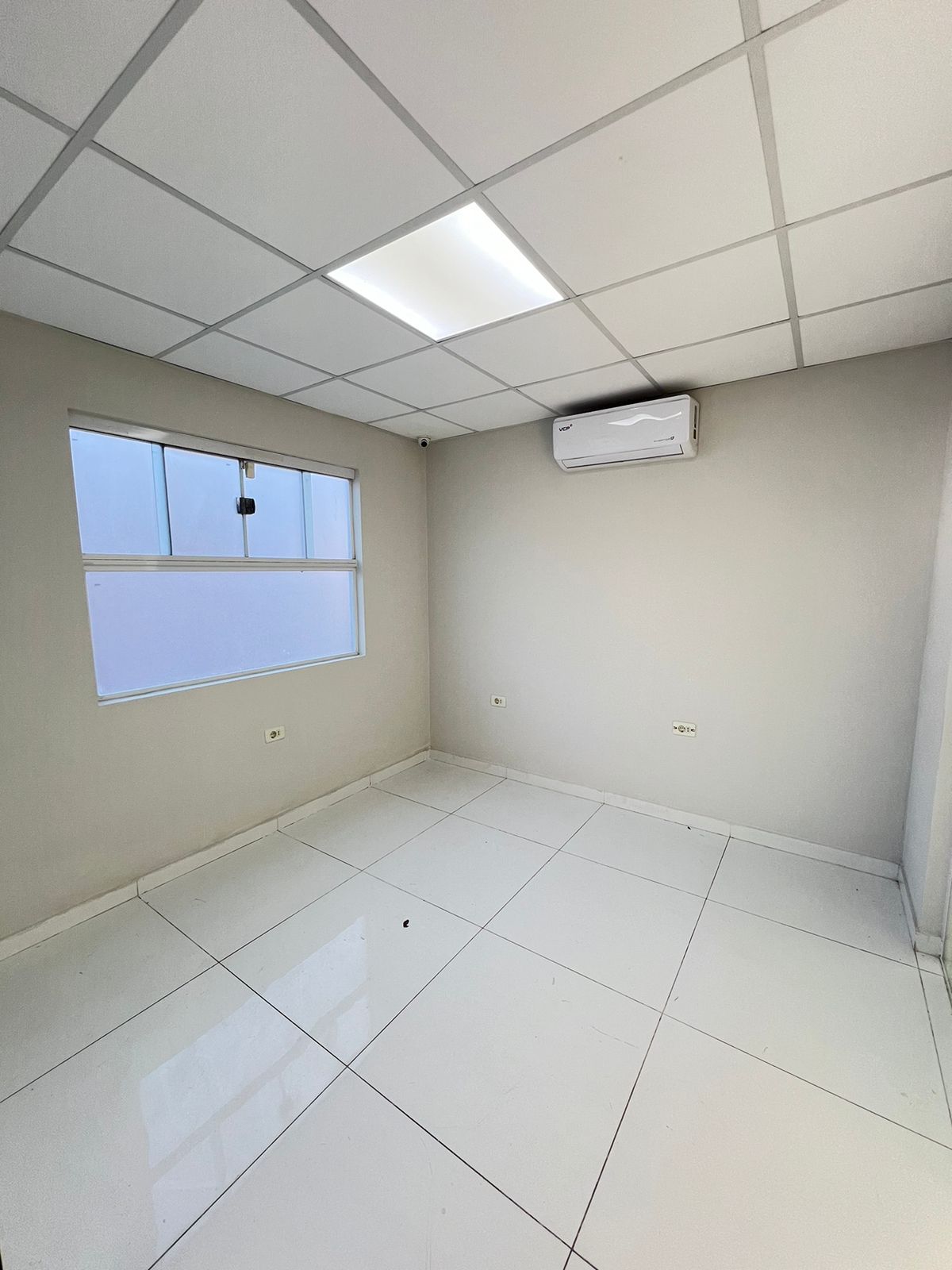 ALQUILO SALÓN COMERCIAL — foto 2